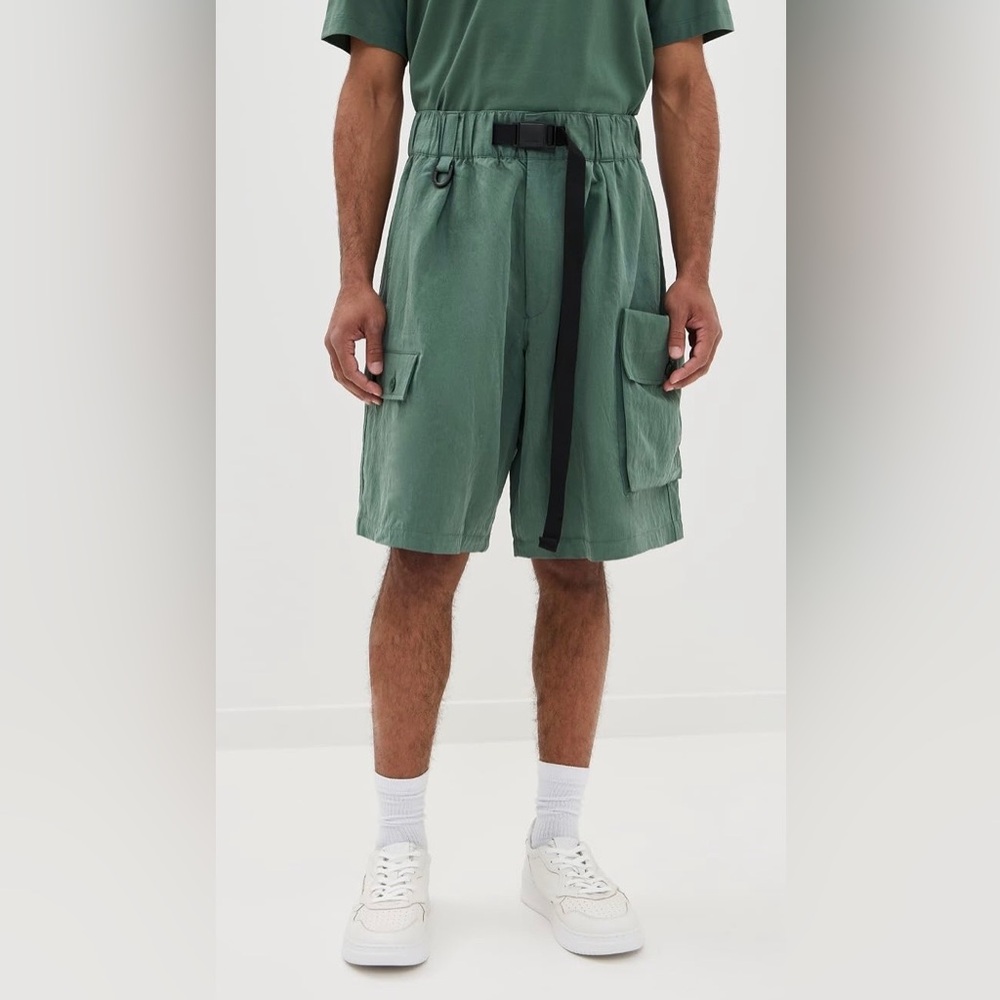 Y-3 TWILL CARGO SHORTS